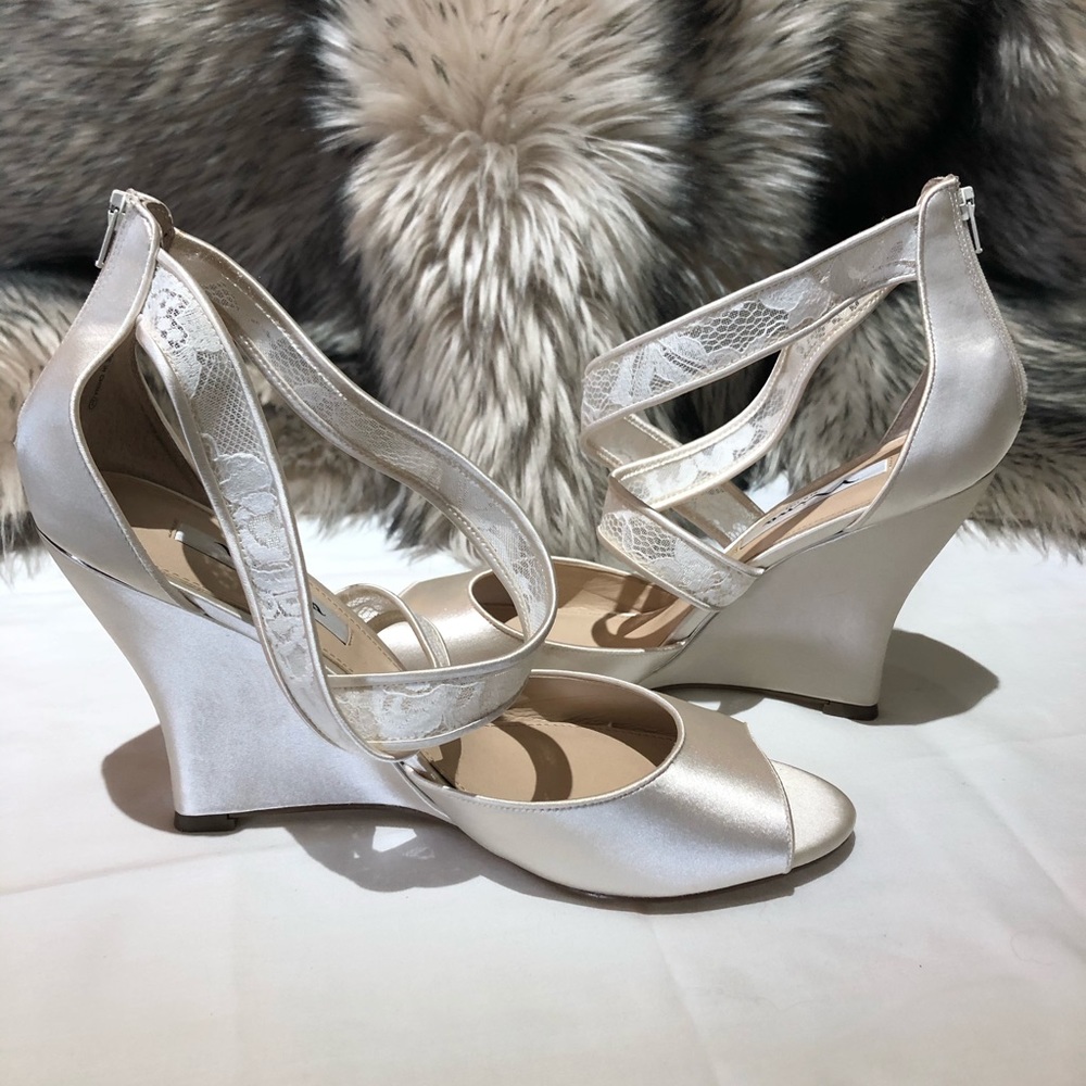 Nina shoe
